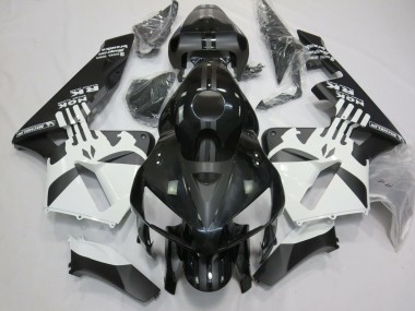 Matt Schwarzes & Weißes Punisher-Logo 2005-2006 CBR600RR Motorrad Verkleidung